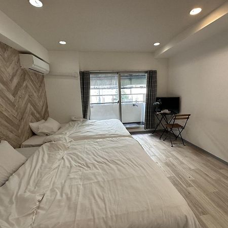 Yuri Guest House Осака Экстерьер фото